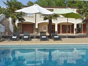 Villas Beautiful modernly decorated Proven al house only 30 kilometres from Cannes : photos des chambres