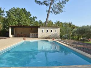 Beautiful modernly decorated Proven al house only 30 kilometres from Cannes