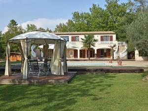 Villas Beautiful modernly decorated Proven al house only 30 kilometres from Cannes : Villa 4 Chambres