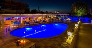 Oasis Beach Hotel Agistri Greece