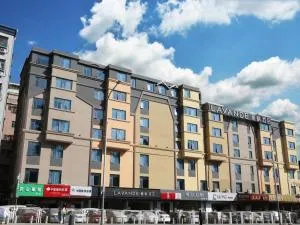 LAVANDE HOTELS SHENZHEN NORTH STATION LONGHUA FOXCONN HEADQUARTERS - Niudipu