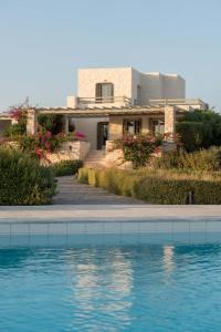 Stagones Luxury Villas Paros Greece