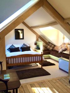 Greencourt Loft - The Cotswold Way, Stroud