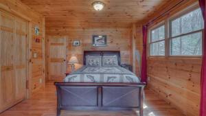Holiday Home room in Wilderness Way by Escape to Blue Ridge
