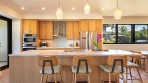 Maui Westside Presents - Luana garden Villa 8B