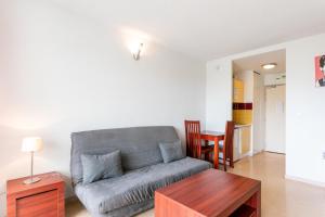 Studio (2 Adults) Pool View room in Vacancéole - Résidence Hôtelière Le Saint Clair