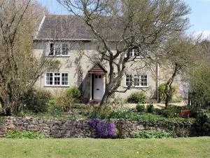 Winterbourne Cottage - Codford