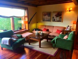 Maisons de vacances Casa adosada con piscina en Agoustrina : photos des chambres
