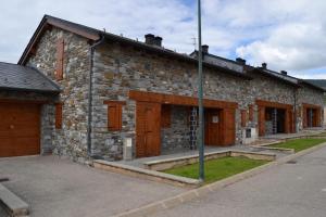 Maisons de vacances Casa adosada con piscina en Agoustrina : photos des chambres