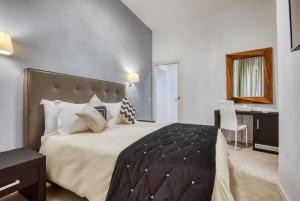 Double Room room in Ada Rooms