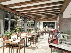 盖斯特斯拉贝斯格霍夫酒店 - 利恩茨