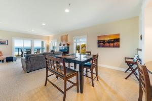 Shoreline Ridge #C303 - Penthouse Suite