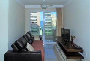 Apt Matheus Almeida - Anfitriões Gildo e Renata Localização privilegiada, conforto e seu amplo espaço são os seus diferenciais