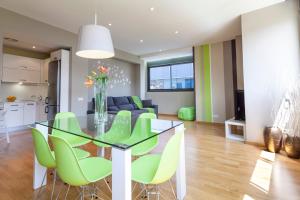Three-Bedroom Apartment room in Hotel Laumon