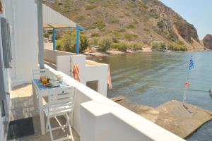 Lefteris Home