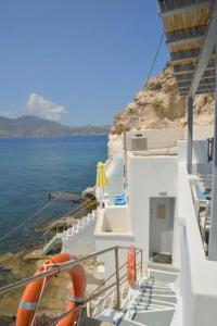 Lefteris Home Milos Greece