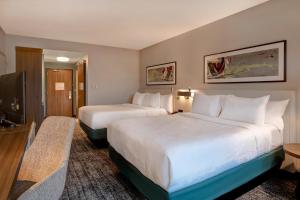 Queen Room with Two Queen Beds room in Hilton Garden Inn Summerville Sc