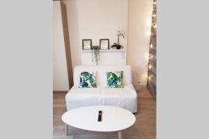 Appartements GregBnb-com - La terrasse dans les arbres ! T2 plein Sud - WiFi : photos des chambres