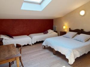 B&B / Chambres d'hotes Des Lits Sur La Place : photos des chambres