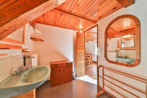 Appartements Spacieux et confortables gites a proximite randonnees, lacs, ski nature : photos des chambres