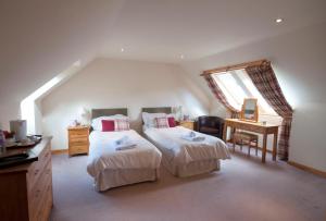 Twin Room with Private Bathroom room in Chapel of Barras B&B