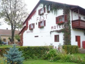 Double Room room in Pension Hotel Fast