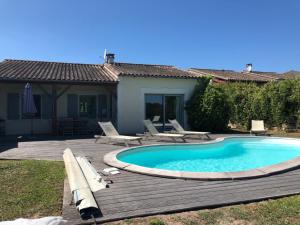 Villas Domaine du Grand Tourtre : Villa avec Piscine Privée