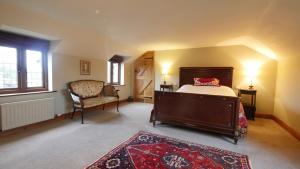 Idyllic Dorset Cottage Surrounded by Fields in the Heart of the Countryside - sleeps 7