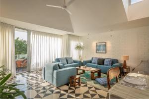 El Arbol by The Blue Kite with Rooftop Pool, Kitchen, Wifi, Security,10 Mins to Candolim Beach & 5 mins to Casino