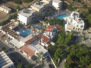 Pefkos Beach Studios & Apartments
