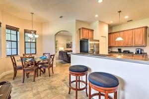 6 Mi to Disney Gem with Pool and Spa in Kissimmee