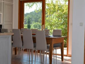Maisons de vacances Holiday Home in Les Vans : photos des chambres