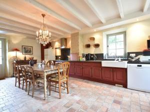 Maisons de vacances Elegant Normandy Retreat : photos des chambres