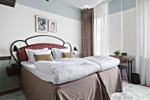 Standard Twin Room room in Hotel Giò; BW Signature Collection