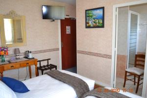 Hotels Hotel Le Castel : photos des chambres