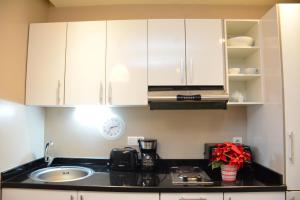 RENT-INN Suites Hotel