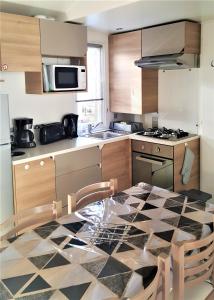 Mobil home proche du paradis des plages