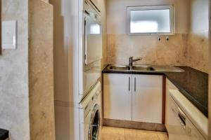 504 Ballito Manor View-Luxury home on the main beach