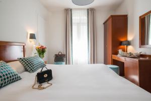 Hotels Hotel Olympia : photos des chambres