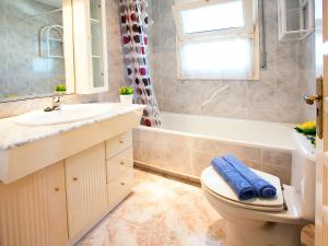 Holiday Home Requesens canal by Interhome