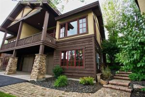 Holiday Home room in McCall Mountain Memories at Greystone by Casago McCall - Donerightmanagement