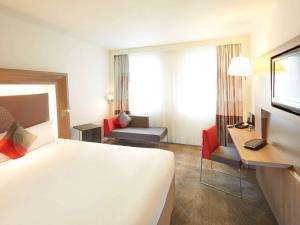 Hotels Novotel Massy Palaiseau : photos des chambres