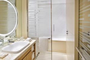 Standard King Room with City View room in Crowne Plaza Dubai Marina