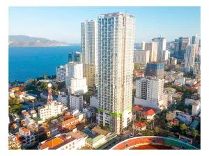 DQua Hotel - Thôn Ðiền Hạ