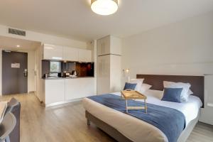 Appart'hotels All Suites Appart Hotel Bordeaux Pessac : Suite 1-4 Personnes (2 Studios Confort Communicants)