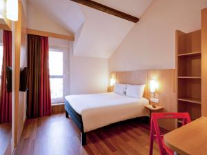 Hotels ibis Annecy Centre Vieille Ville : photos des chambres