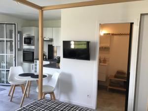 Appartements Bel Air Studios-Terrasse couverte-Jardinet-Vue Pont de Normandie-Parking prive : photos des chambres