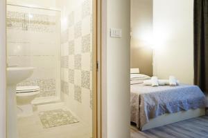 Double Room with Private Bathroom room in Afittacamere Romina