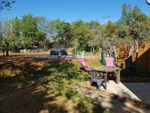 Maisons d'hotes Villa parpailloun, jardin, piscine chauffee : photos des chambres