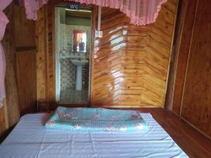 Tran Xuan Homestay Ba Be Village